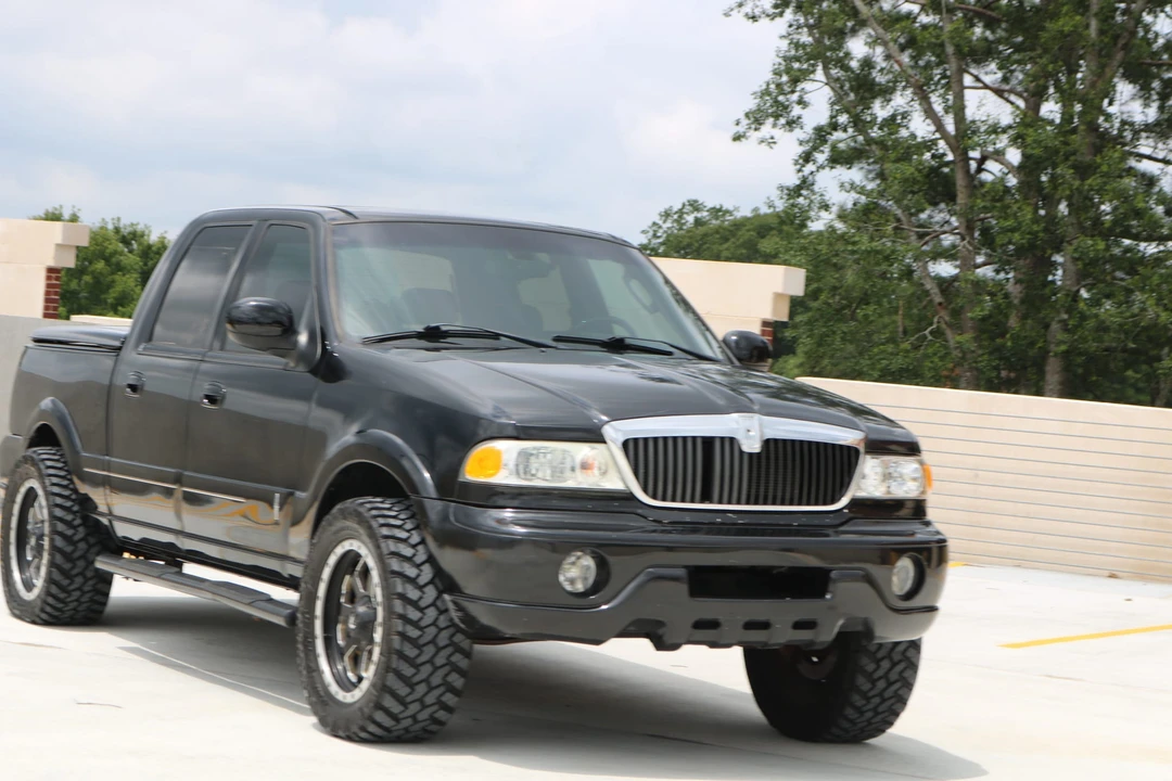 2002 Lincoln Blackwood - Image 10 of 31