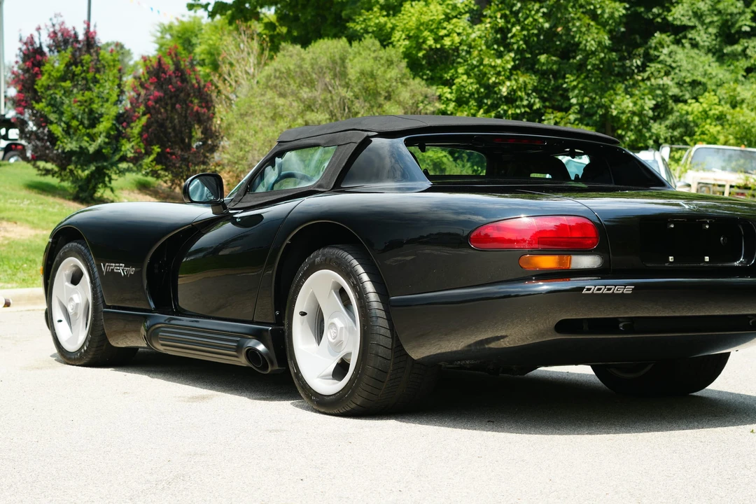 1994 Dodge Viper 1st Gen - Image 29 of 31