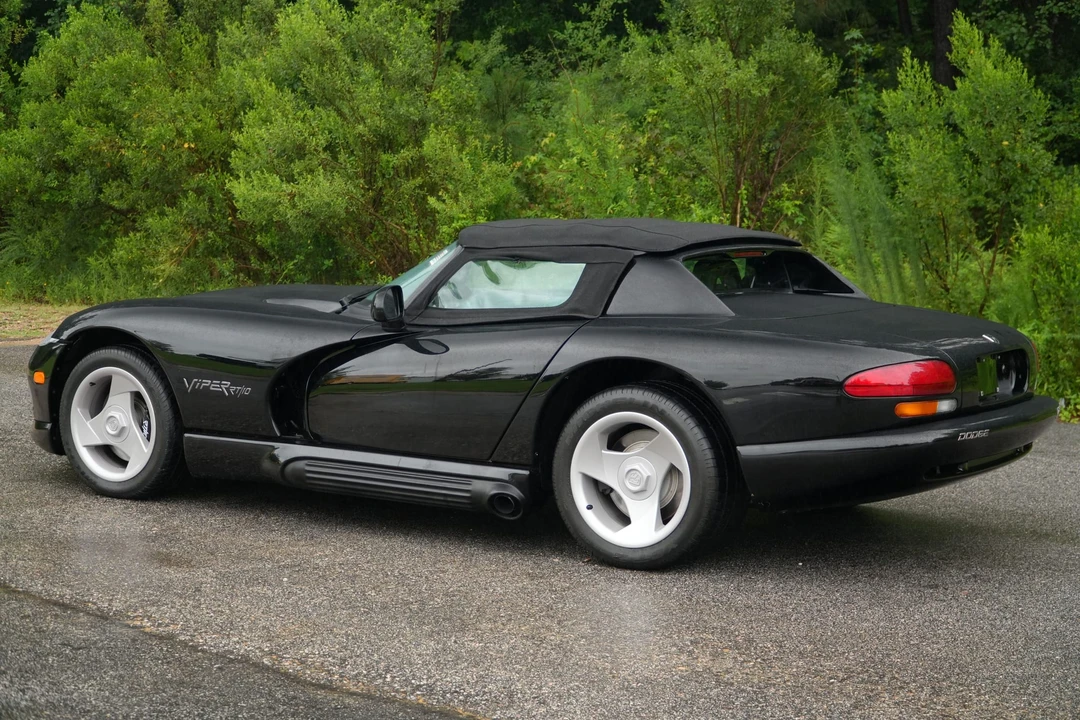1994 Dodge Viper 1st Gen - Image 26 of 31