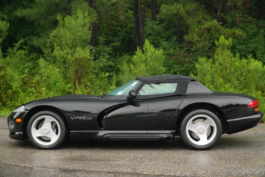 1994 Dodge Viper 1st Gen - Image 24 of 31