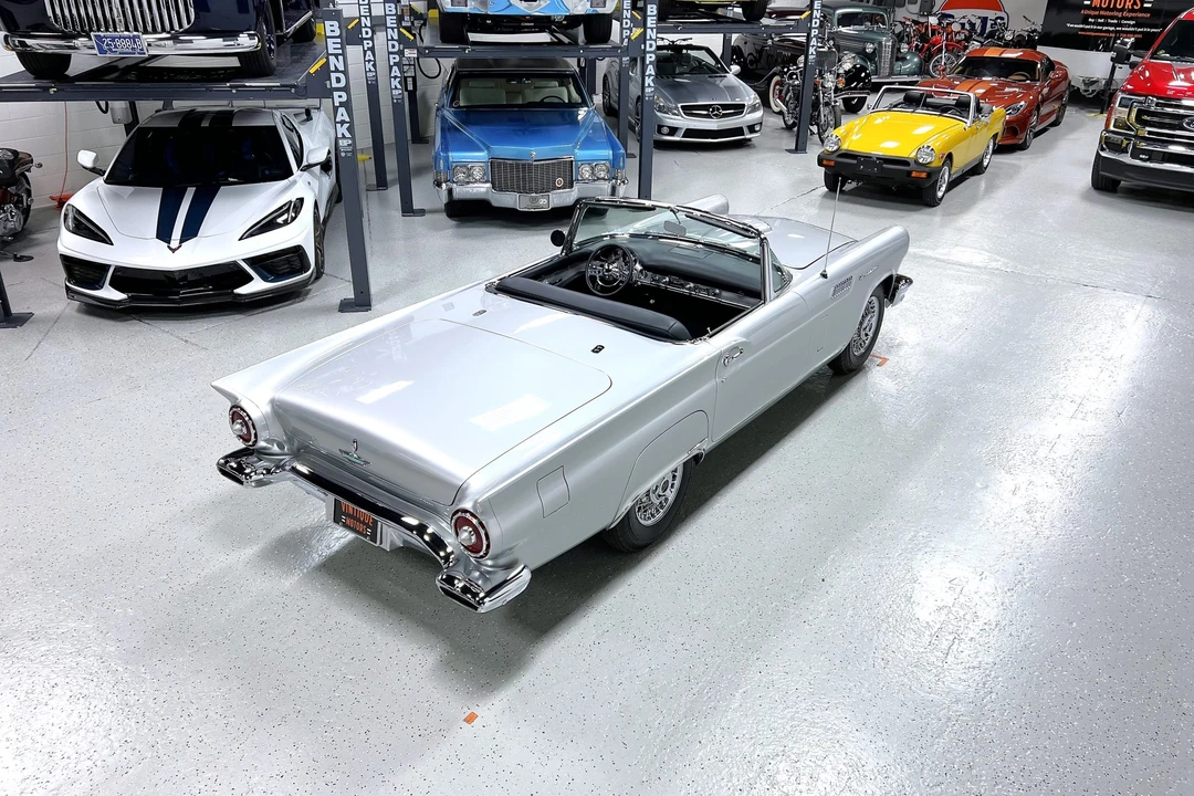 1957 Ford Thunderbird 1st Gen - Image 23 of 31
