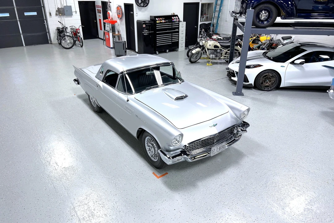 1957 Ford Thunderbird 1st Gen - Image 27 of 31