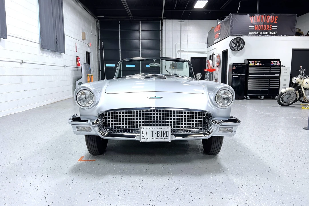 1957 Ford Thunderbird 1st Gen - Image 30 of 31