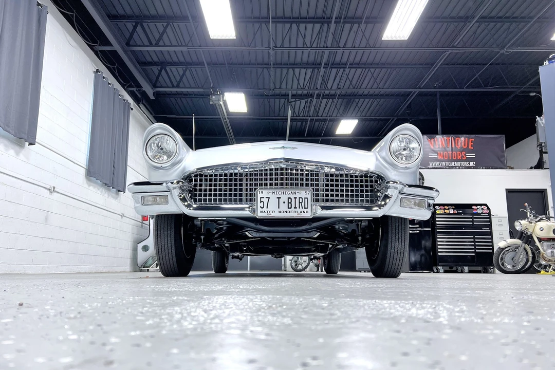 1957 Ford Thunderbird 1st Gen - Image 29 of 31