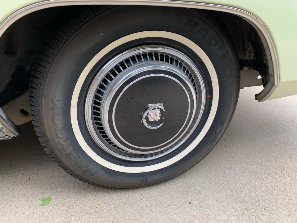 1976 Cadillac Eldorado 9th Gen - Image 18 of 31