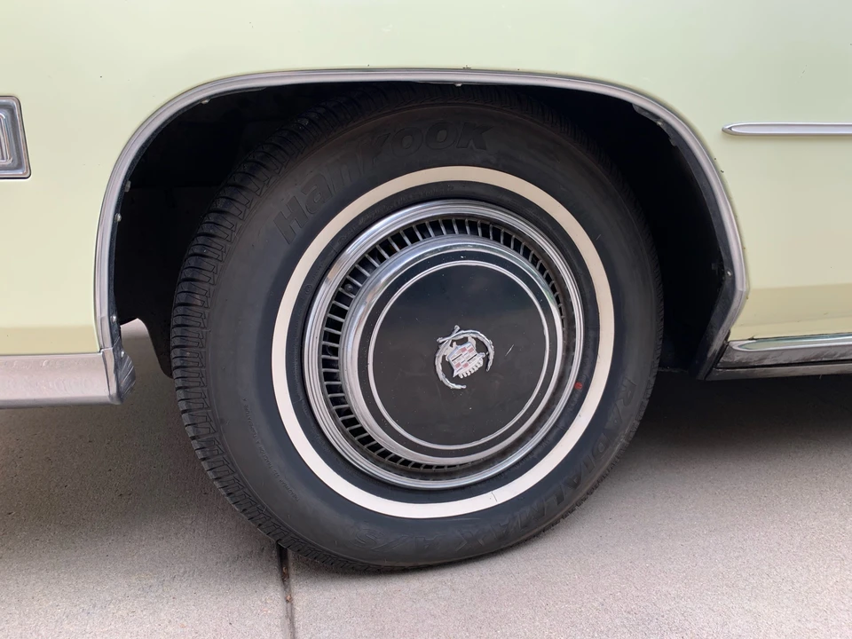 1976 Cadillac Eldorado 9th Gen - Image 17 of 31