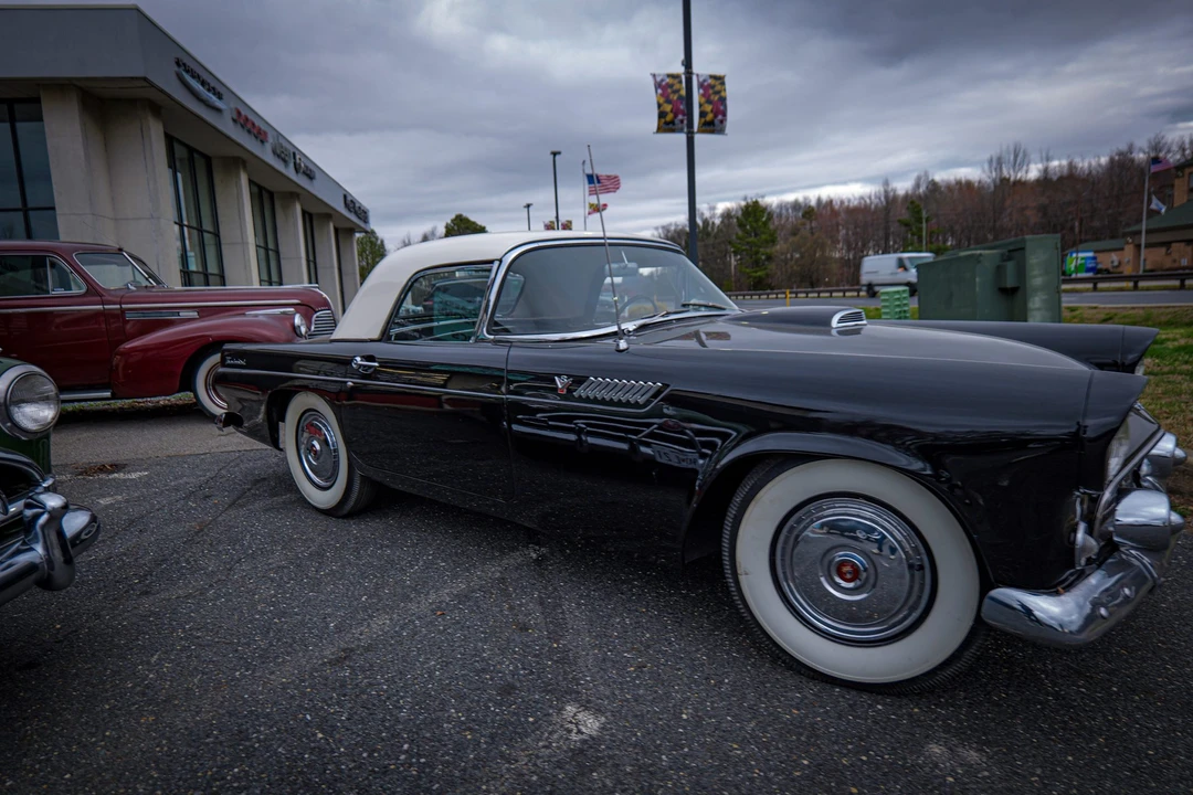 1955 Ford Thunderbird 1st Gen - Image 15 of 31