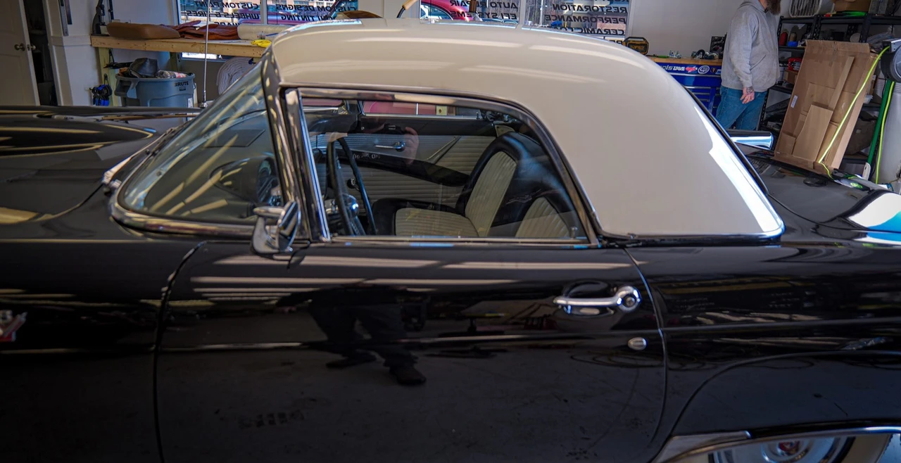 1955 Ford Thunderbird 1st Gen - Image 27 of 31