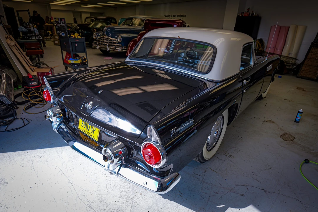 1955 Ford Thunderbird 1st Gen - Image 23 of 31