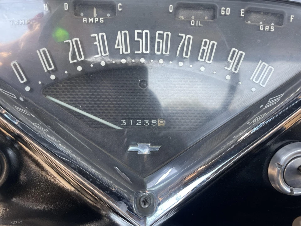 1959 Chevrolet Task Force - Image 25 of 31