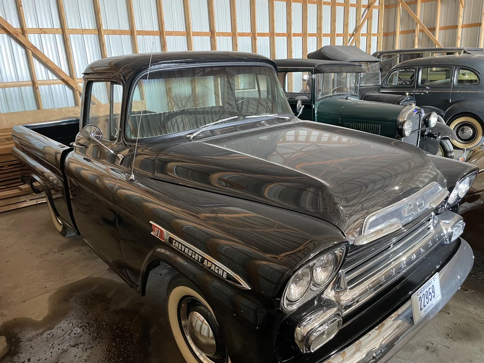 1959 Chevrolet Task Force - Image 12 of 31