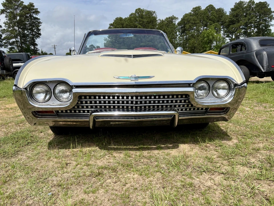 1962 Ford Thunderbird 3rd Gen - Image 3 of 31
