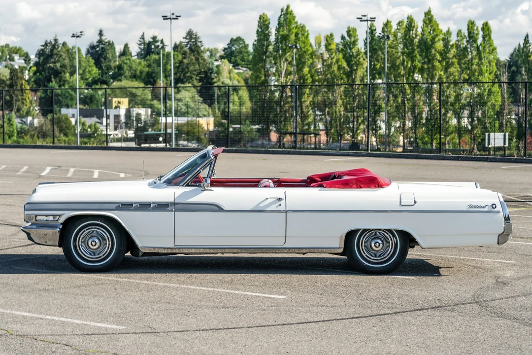 1963 Buick Wildcat - Image 9 of 31