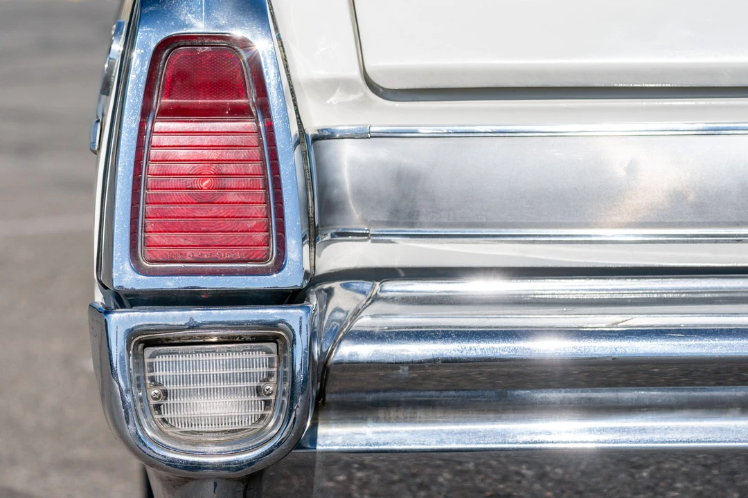 1963 Buick Wildcat - Image 28 of 31