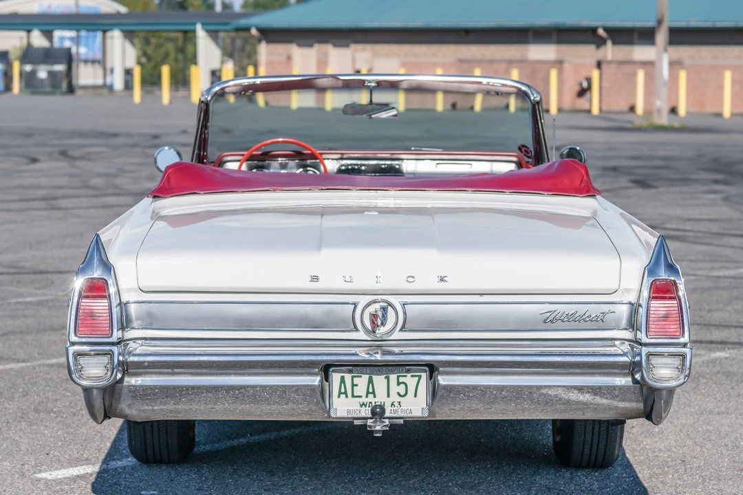 1963 Buick Wildcat - Image 7 of 31