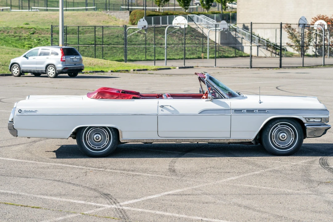 1963 Buick Wildcat - Image 5 of 31