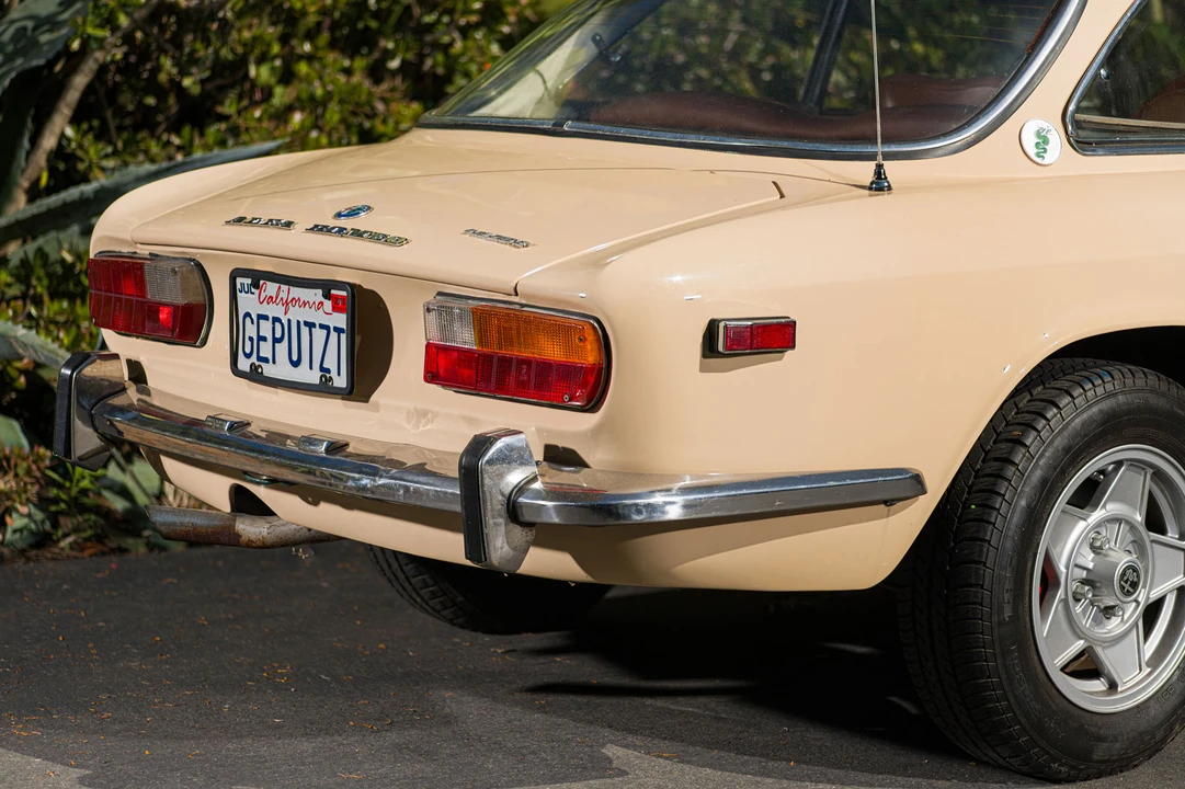 1972 Alfa Romeo 2000 GT Veloce - Image 14 of 31