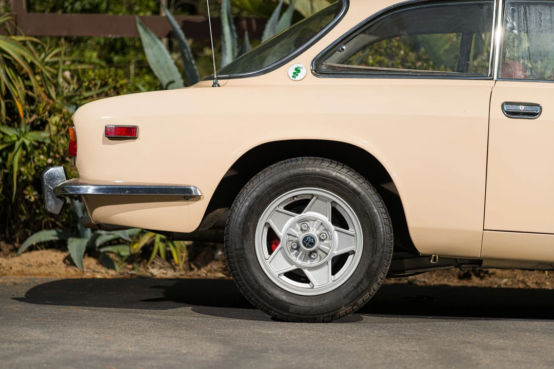 1972 Alfa Romeo 2000 GT Veloce - Image 10 of 31