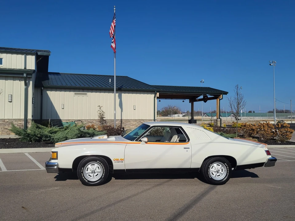 1977 Pontiac LeMans 4th+ Gen - Image 5 of 31