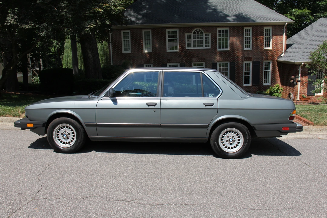 1983 BMW E28 5 Series - Image 2 of 31