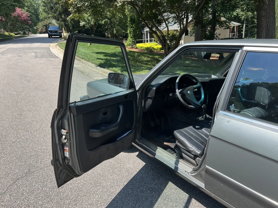 1983 BMW E28 5 Series - Image 11 of 31