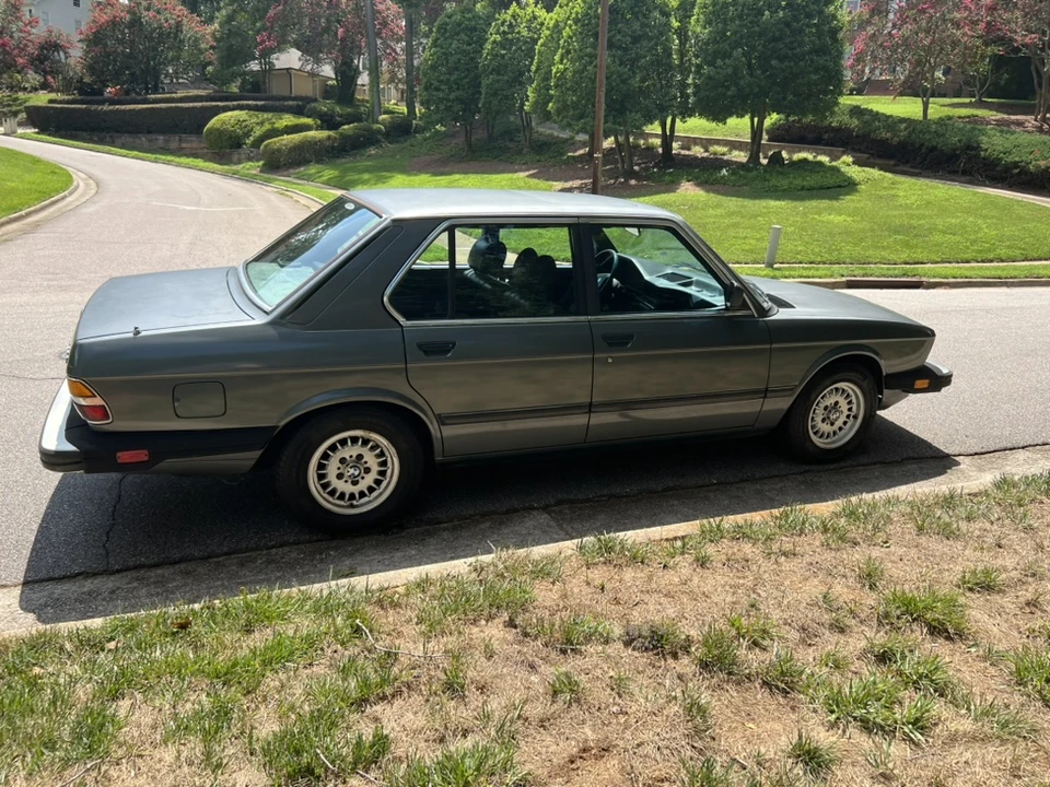 1983 BMW E28 5 Series - Image 4 of 31