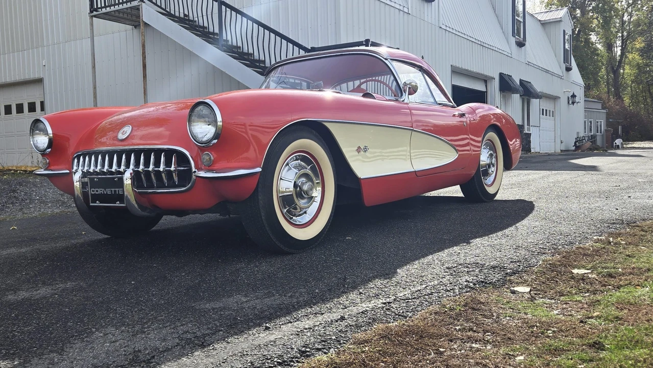 1956 Chevrolet Corvette C1 - Image 2 of 31