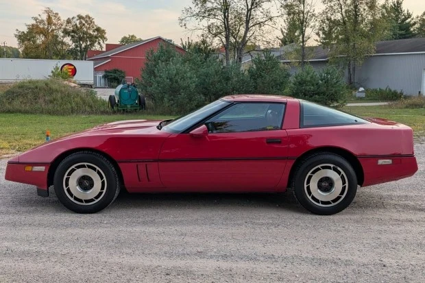 1984 Chevrolet Corvette C4 - Image 3 of 8