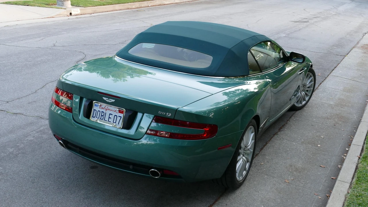 2005 Aston Martin DB9 - Image 19 of 31