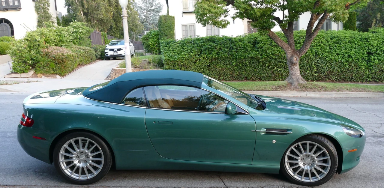 2005 Aston Martin DB9 - Image 14 of 31