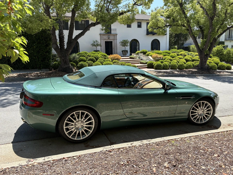 2005 Aston Martin DB9 - Image 11 of 31