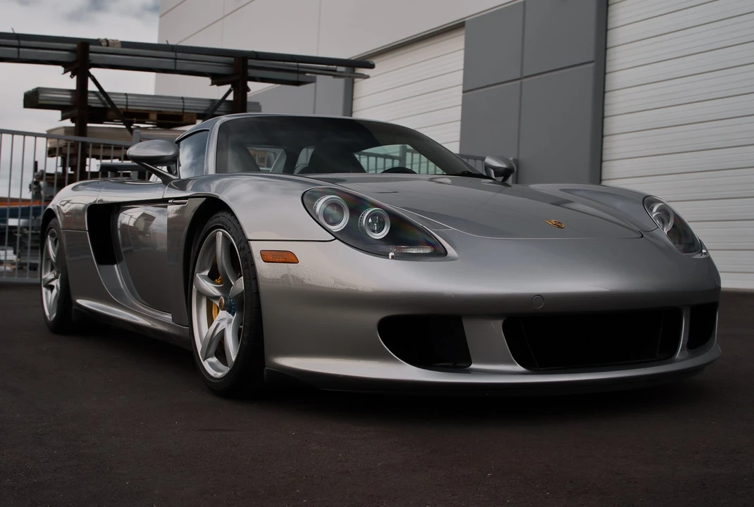2005 Porsche Carrera GT - Image 15 of 31