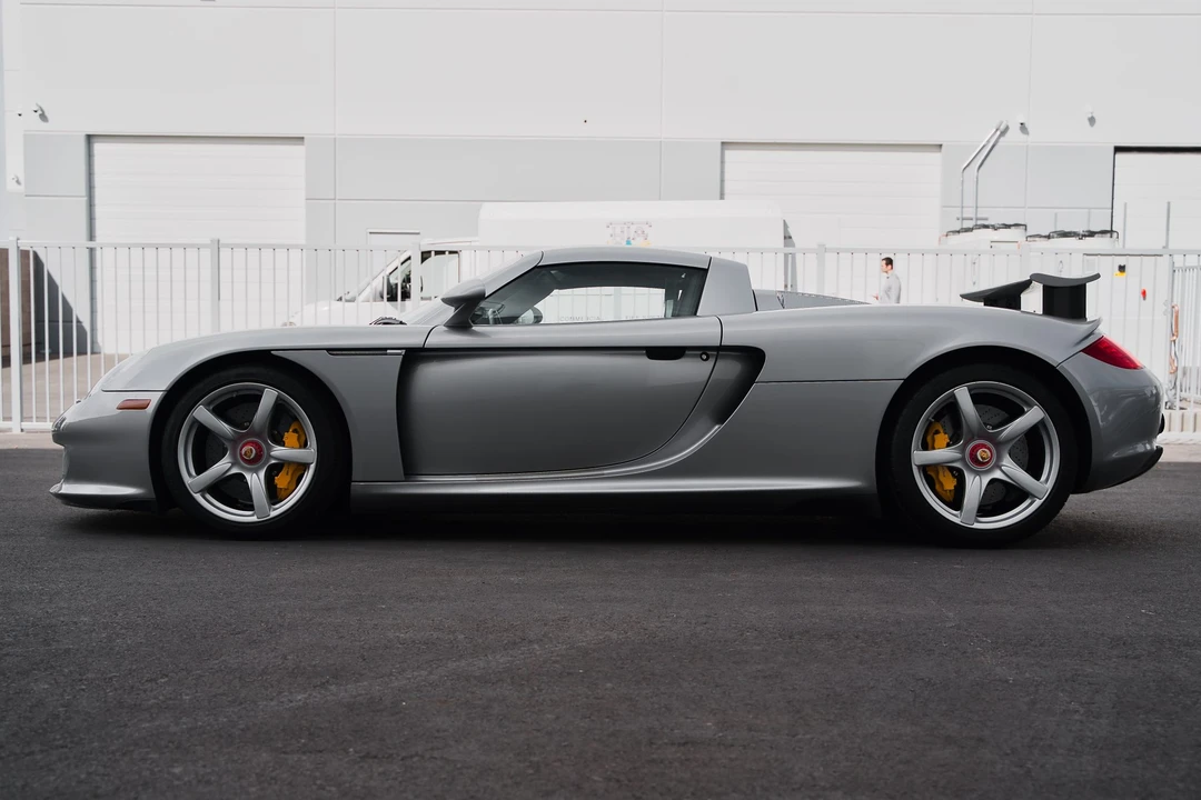 2005 Porsche Carrera GT - Image 6 of 31