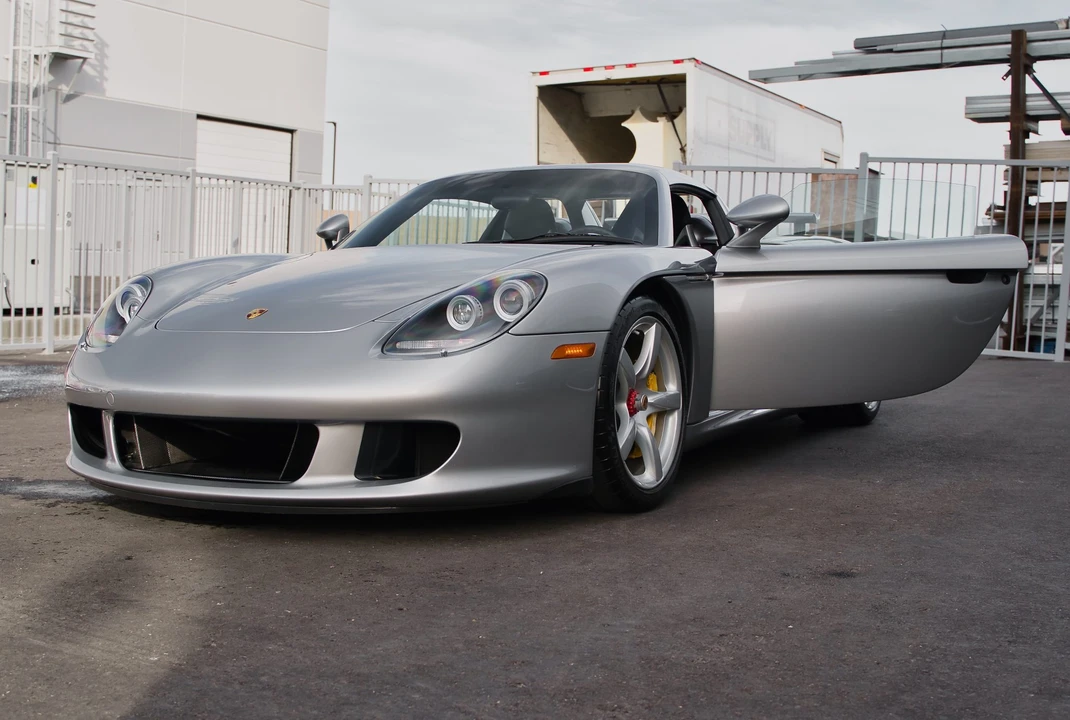 2005 Porsche Carrera GT - Image 17 of 31