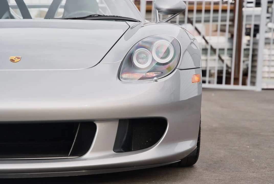 2005 Porsche Carrera GT - Image 25 of 31