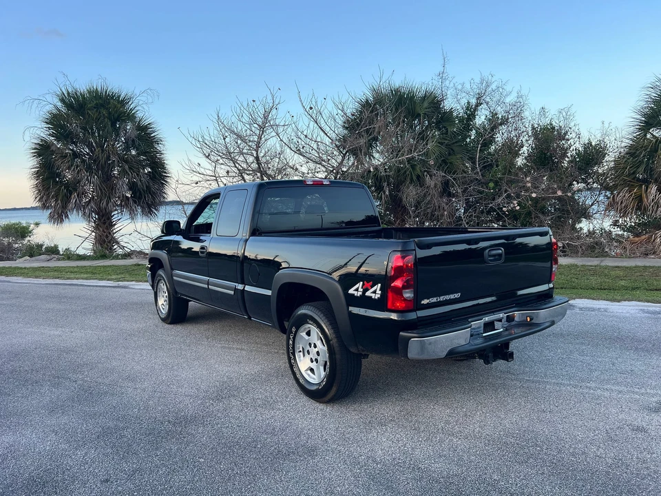 2007 Chevrolet Silverado 1st Gen - Image 10 of 31