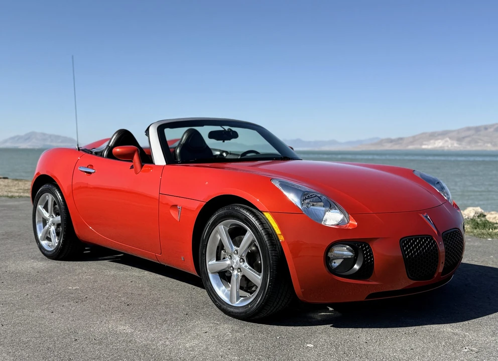 2009 Pontiac Solstice GXP - Image 13 of 31