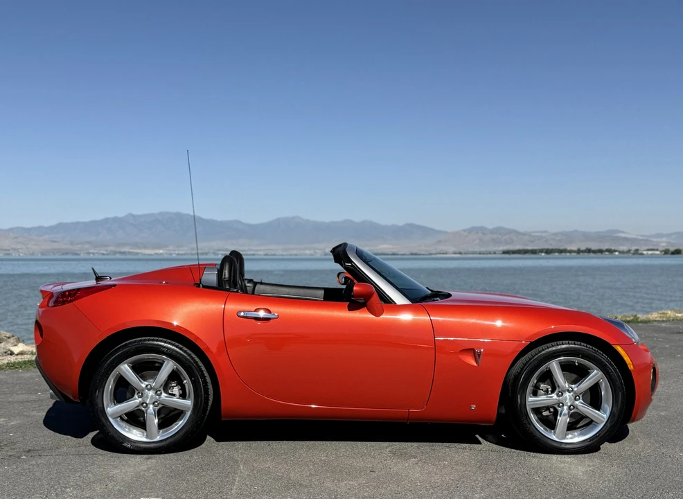 2009 Pontiac Solstice GXP - Image 20 of 31