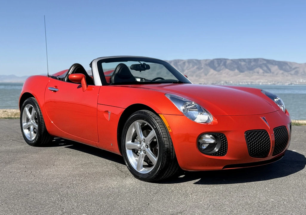 2009 Pontiac Solstice GXP - Image 12 of 31