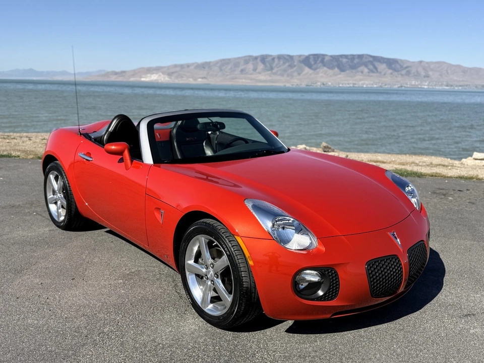 2009 Pontiac Solstice GXP - Image 10 of 31