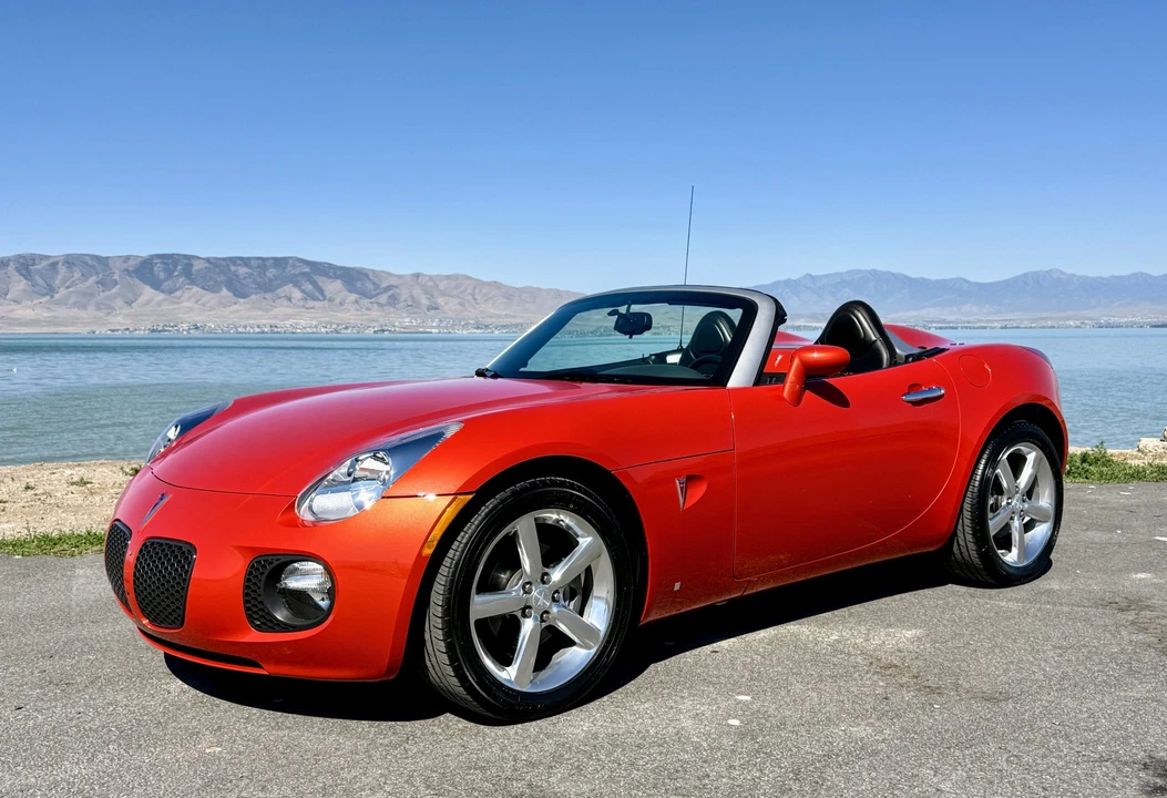 2009 Pontiac Solstice GXP - Image 4 of 31