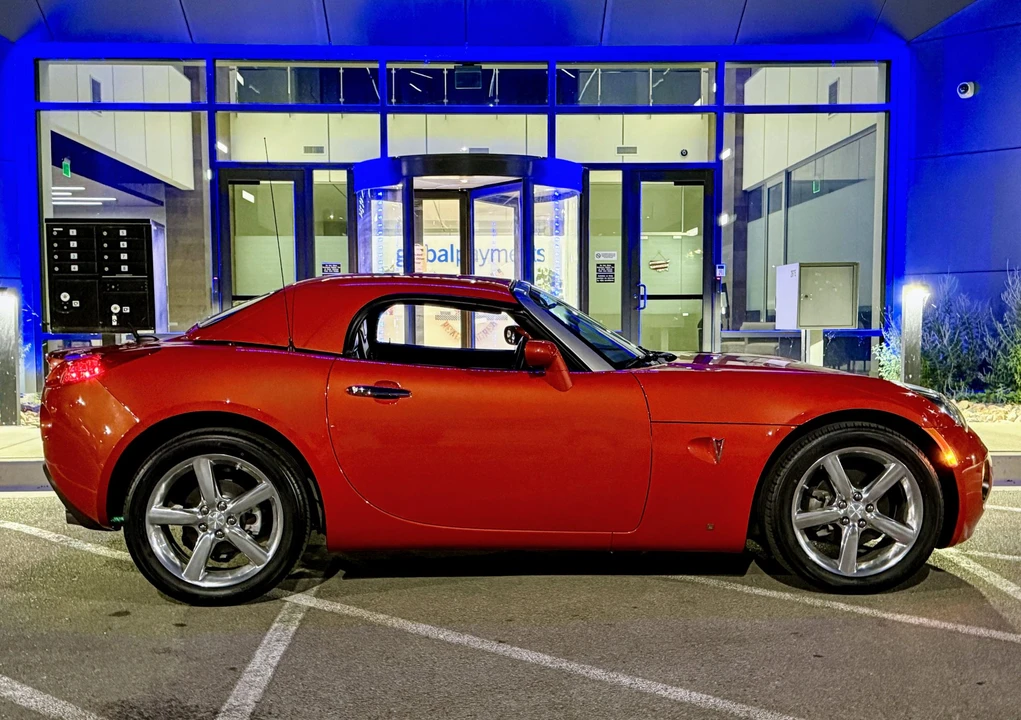 2009 Pontiac Solstice GXP - Image 25 of 31