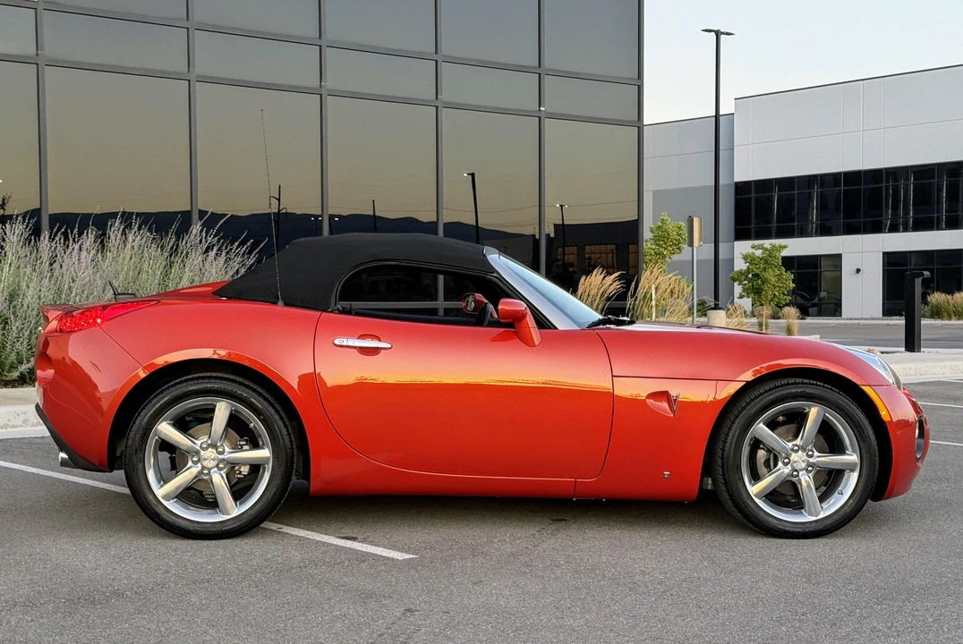 2009 Pontiac Solstice GXP - Image 23 of 31