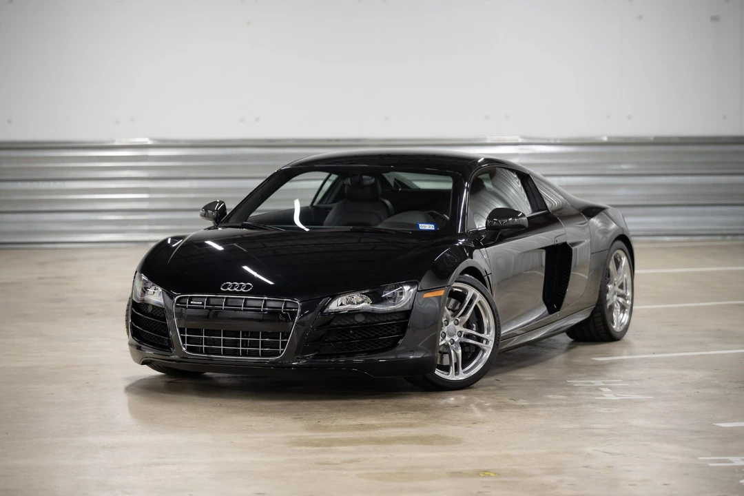 2010 Audi 42 R8 - Image 2 of 31
