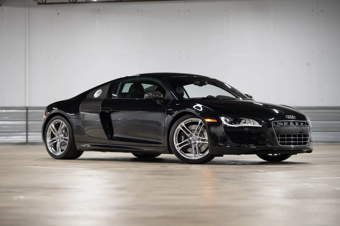 2010 Audi 42 R8 - Image 8 of 31