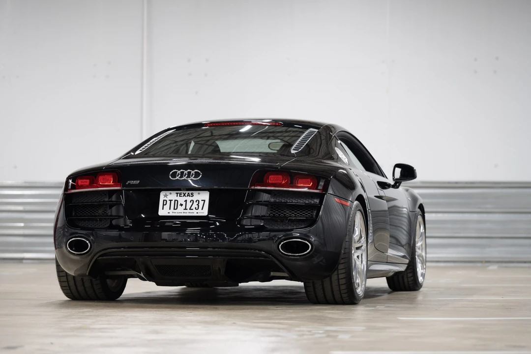 2010 Audi 42 R8 - Image 14 of 31