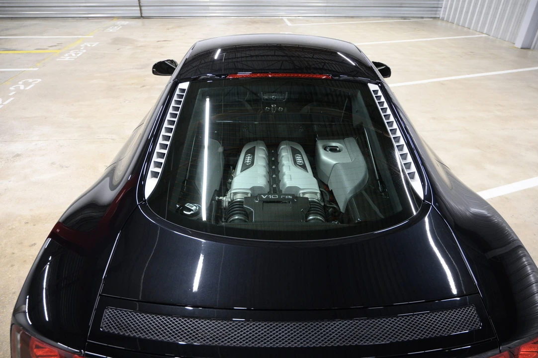 2010 Audi 42 R8 - Image 31 of 31