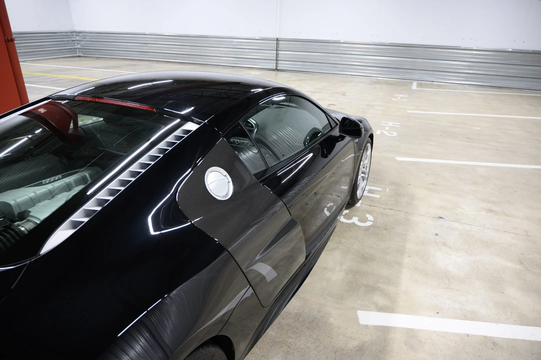 2010 Audi 42 R8 - Image 30 of 31
