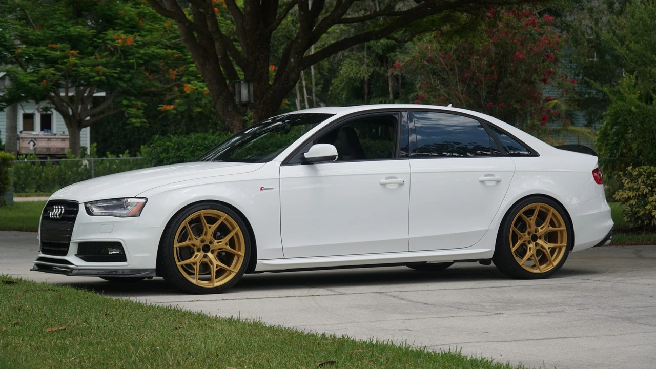 2014 Audi B8 S4 - Image 2 of 31