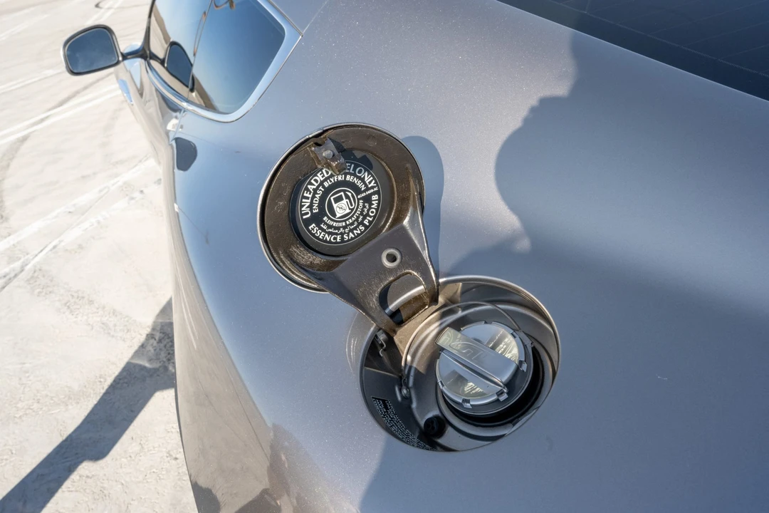 2016 Aston Martin DB9 - Image 29 of 31